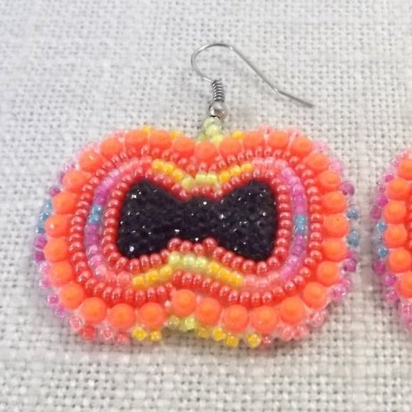 Cute Bow Tie Seed Bead Earrings for Pierced Ears - Picture 5 of 7